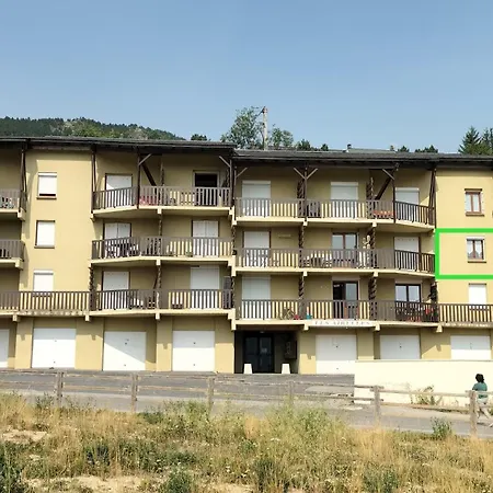 Appartement Résidence Les Airelles 2 Adultes 2 Enfants Parking Casier à Skis *
