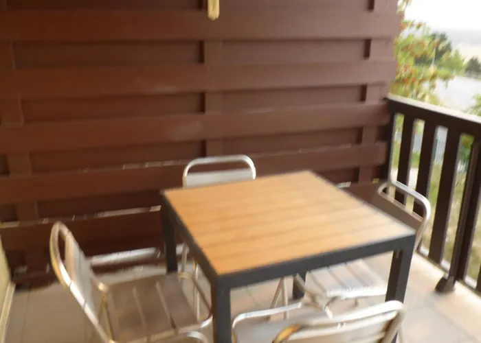 Les Airelles 2 Adultes 2 Enfants Parking Casier A Skis Balcon Vue --location Toutes Saisons-- *