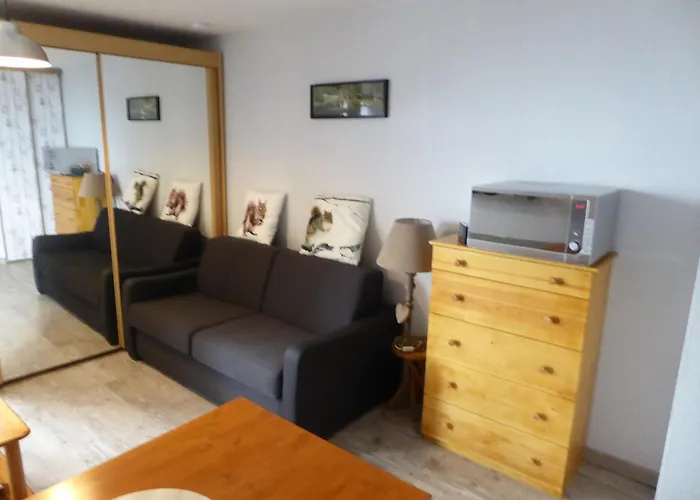 Les Airelles 2 Adultes 2 Enfants Parking Casier A Skis Balcon Vue --location Toutes Saisons--